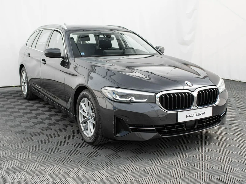 BMW Seria 5 G30 520 3