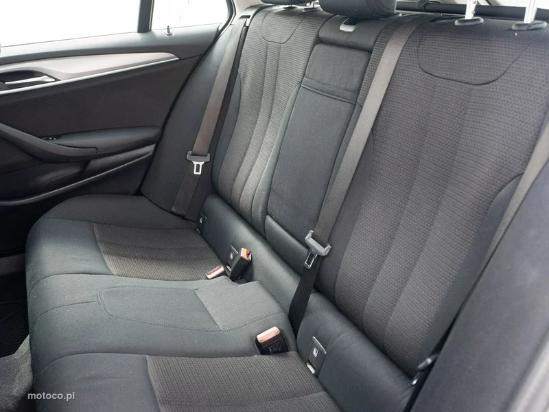 BMW Seria 5 G30 520 26