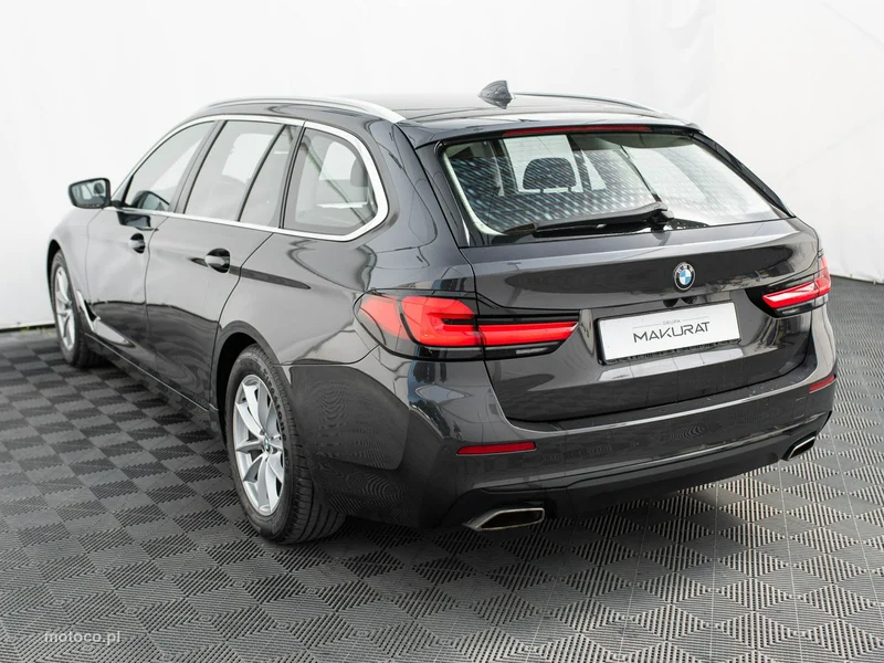 BMW Seria 5 G30 520 4