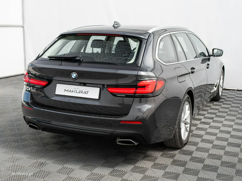 BMW Seria 5 G30 520 5