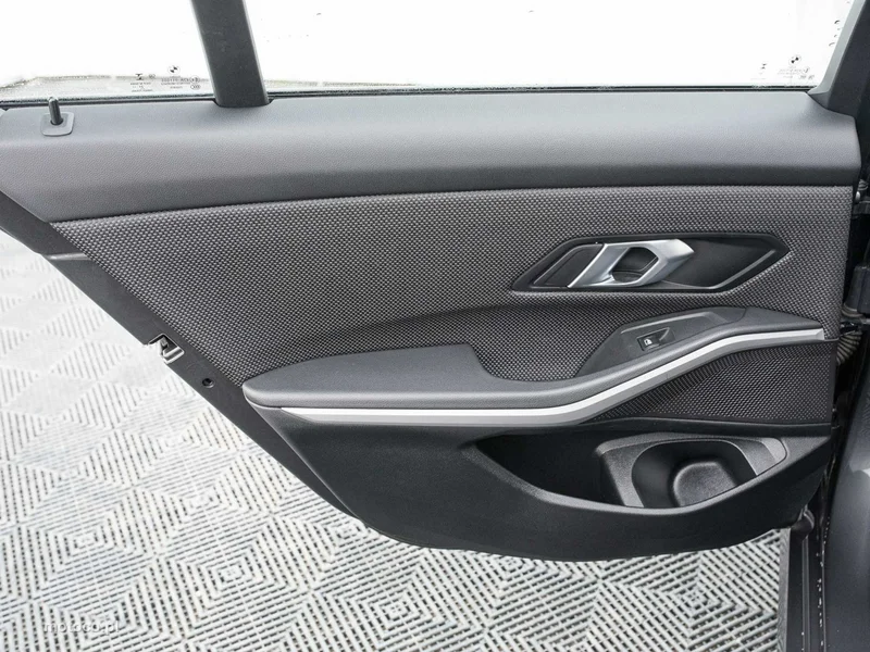 BMW Seria 3 G20 318 25