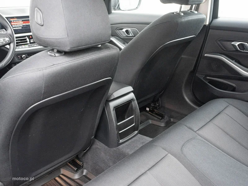 BMW Seria 3 G20 318 26