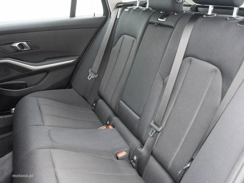 BMW Seria 3 G20 318 27