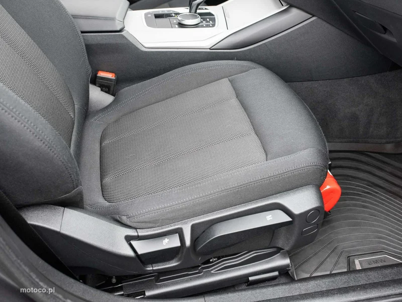 BMW Seria 3 G20 318 29