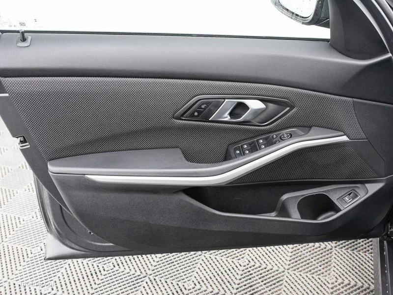 BMW Seria 3 G20 318 9