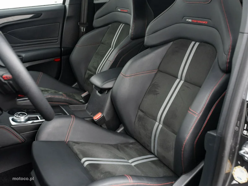Ford Focus IV 10