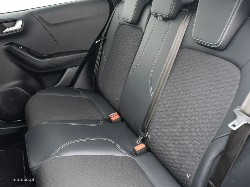 Ford Puma II 26