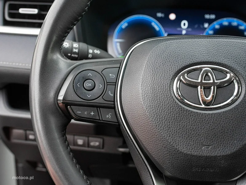Toyota RAV 4 XA50 12