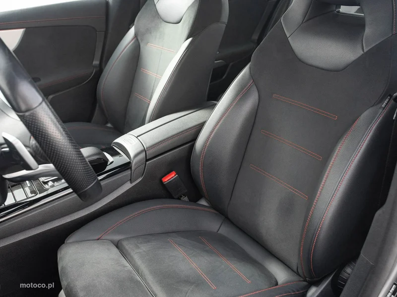 Mercedes-Benz CLA C118 CLA 200 11