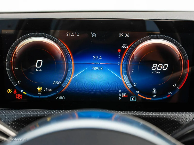 Mercedes-Benz CLA C118 CLA 200 12