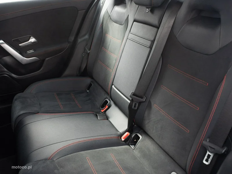 Mercedes-Benz CLA C118 CLA 200 28