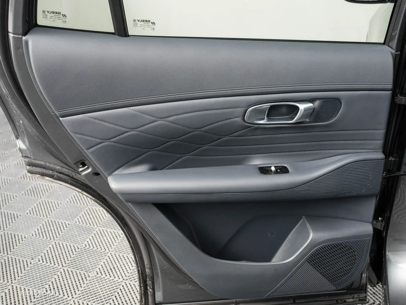 Geely Starray 22