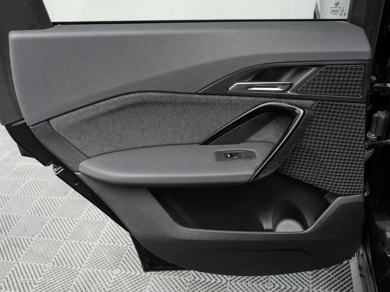 BMW X1 U11 28