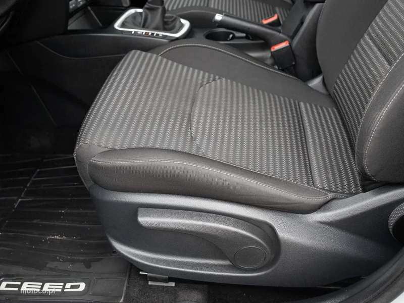 Kia Cee'd 10