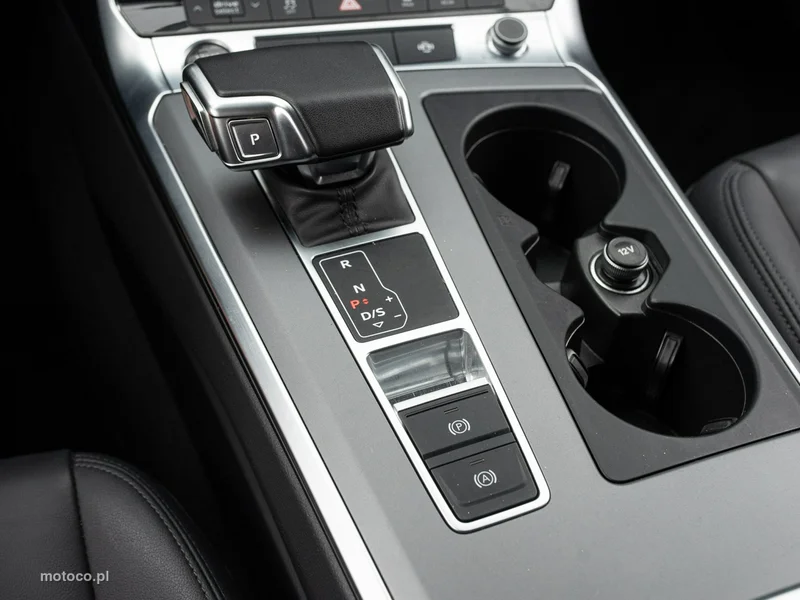 Audi A6 C8 16