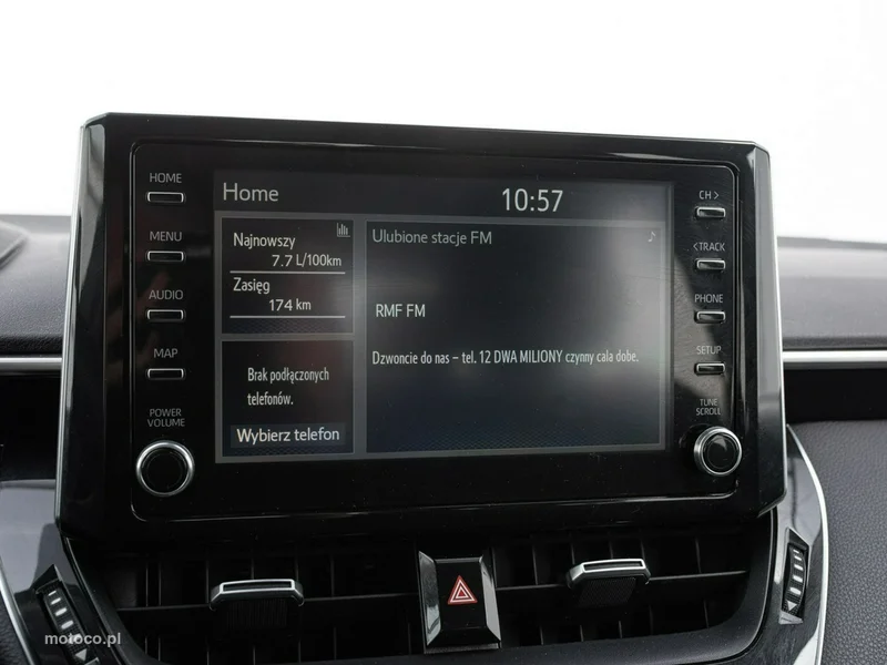 Toyota Corolla E210 16