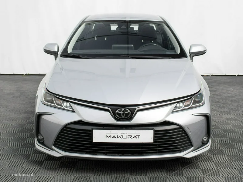 Toyota Corolla E210 7
