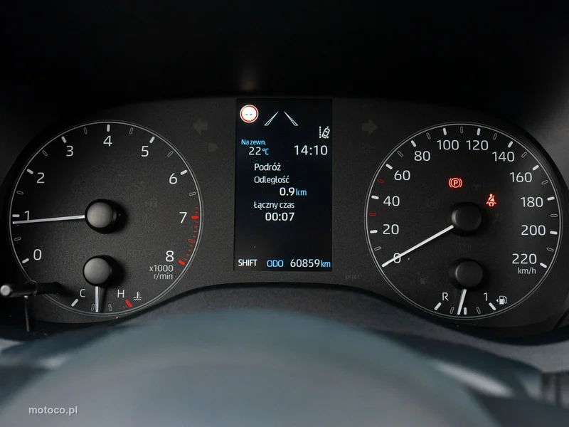 Toyota Yaris XP210 12