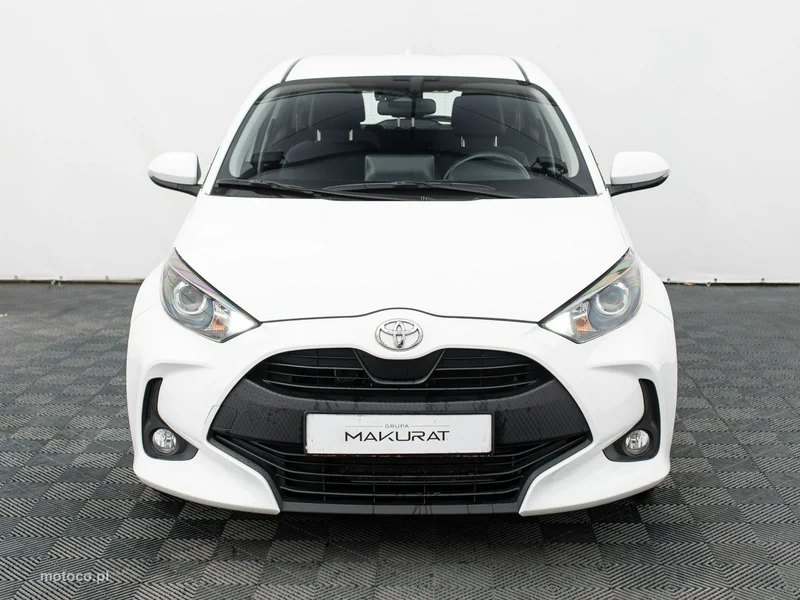 Toyota Yaris XP210 7