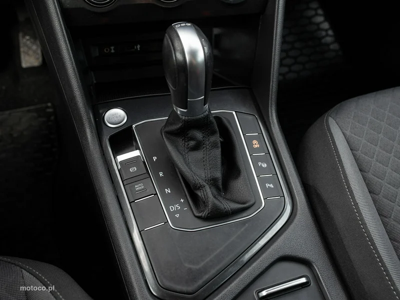 Volkswagen Tiguan AD 15