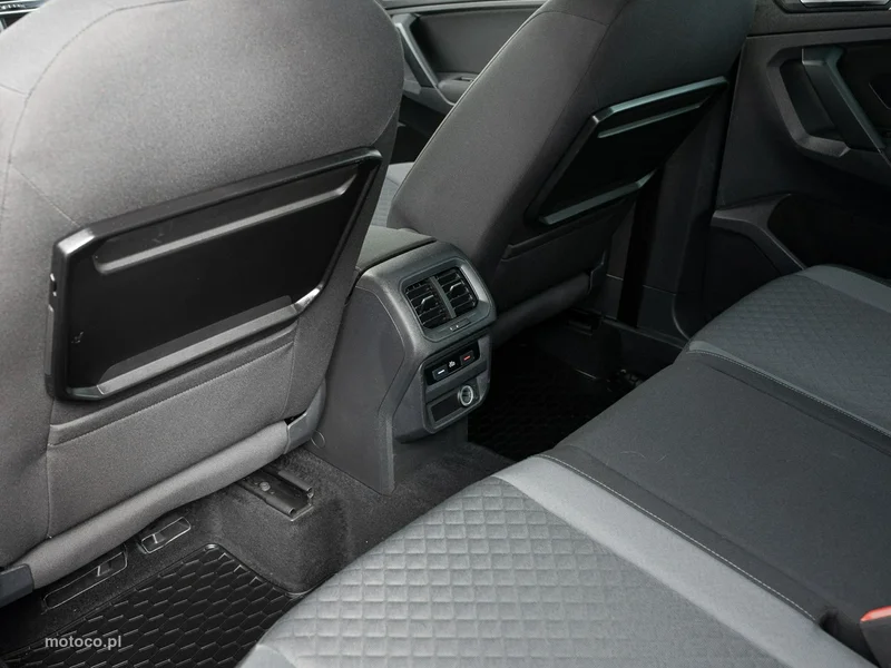 Volkswagen Tiguan AD 27