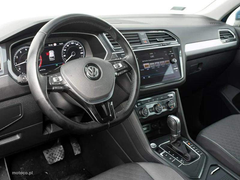Volkswagen Tiguan AD 6