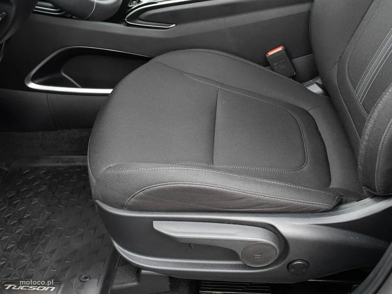 Hyundai TUCSON 10