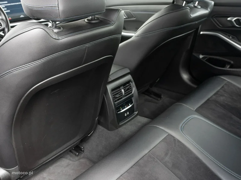 BMW Seria 3 G20 318 25