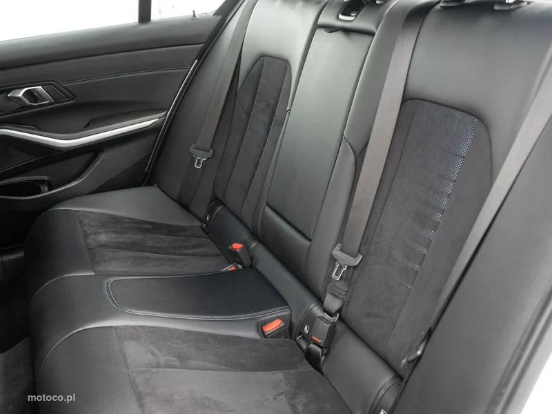 BMW Seria 3 G20 318 26
