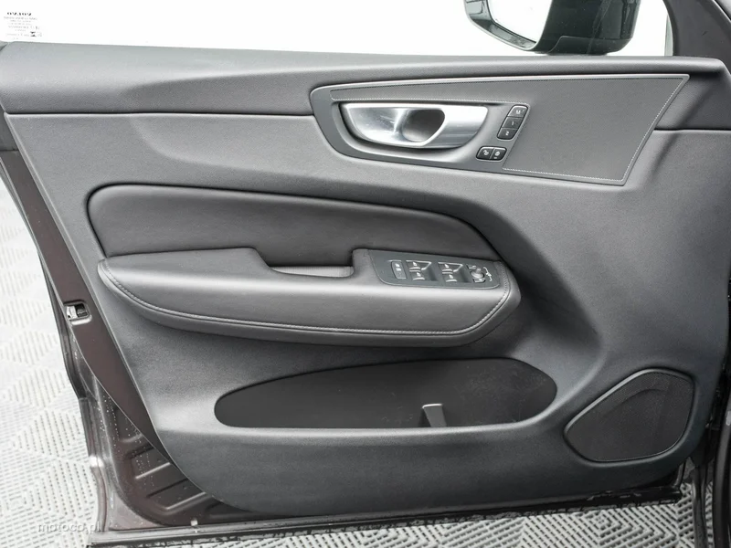 Volvo XC 60 9