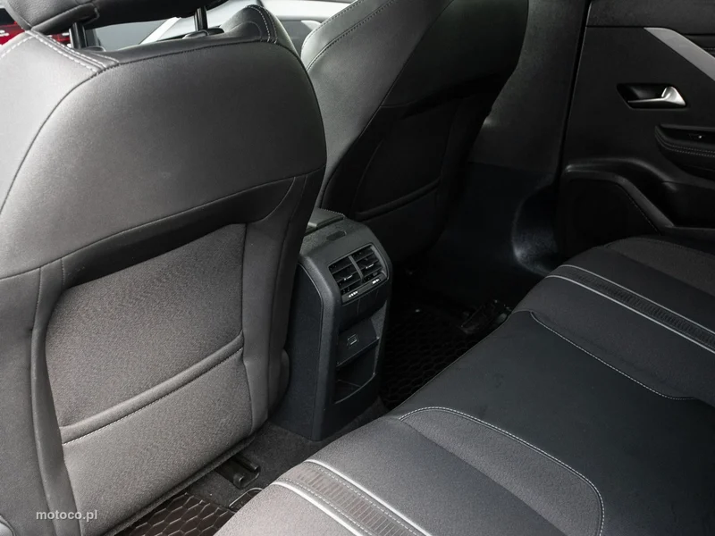 Opel Astra L 24