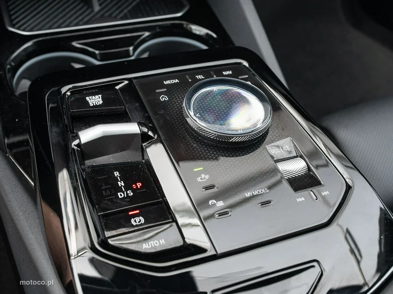 BMW Seria 5 G60 520 15
