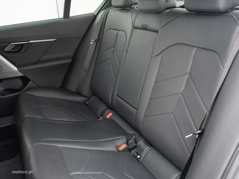 BMW Seria 5 G60 520 29