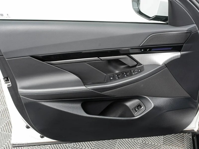 BMW Seria 5 G60 520 9