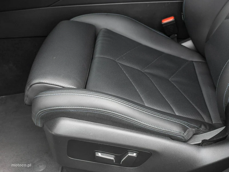 BMW Seria 5 G60 520 10