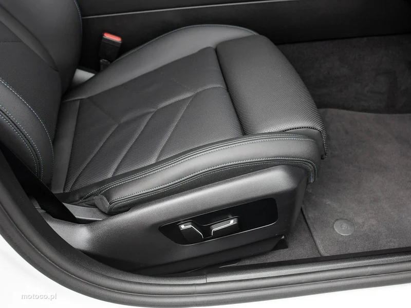 BMW Seria 5 G60 520 30