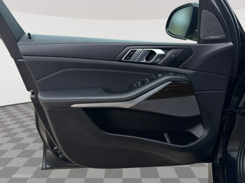 BMW X5 G05 10