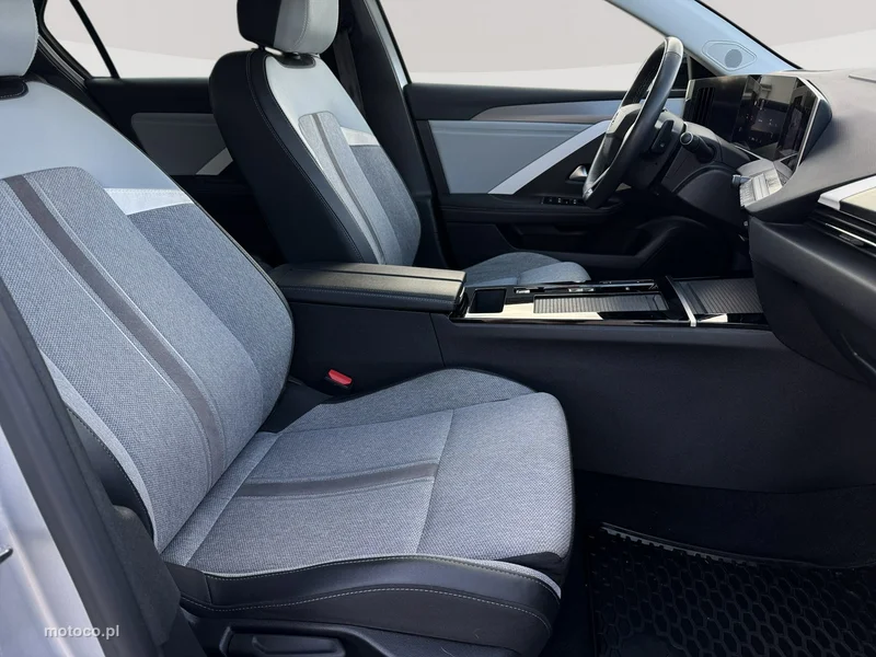 Opel Astra L 28