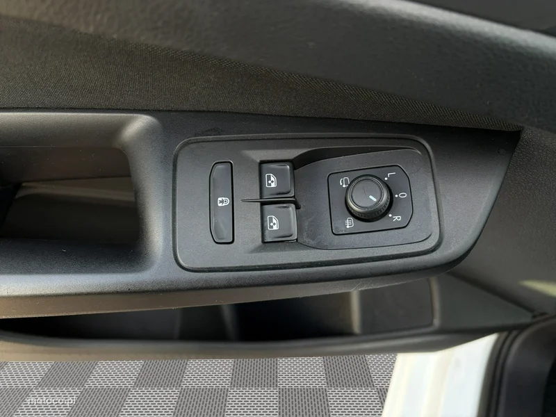 Ford Tourneo Connect 11