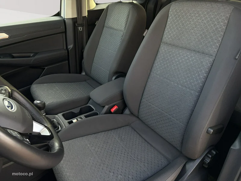 Ford Tourneo Connect 12