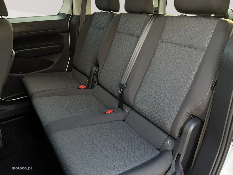 Ford Tourneo Connect 23