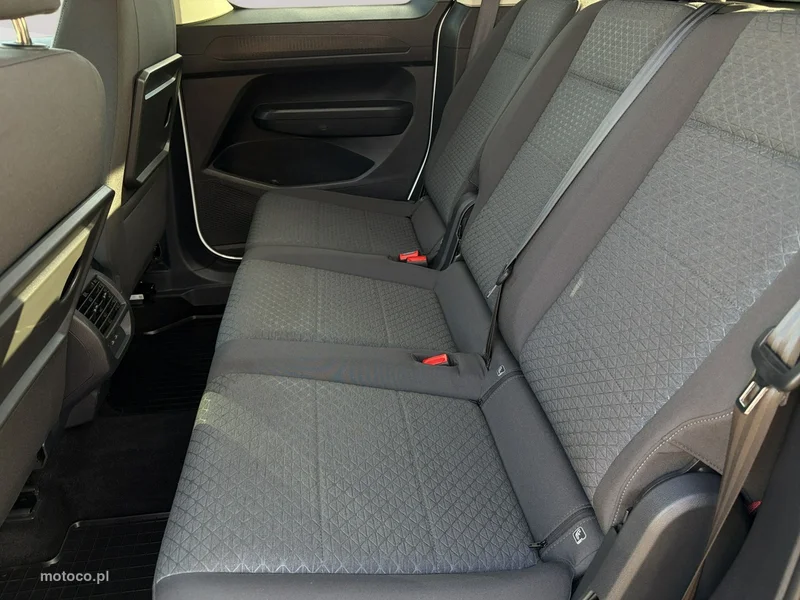 Ford Tourneo Connect 23