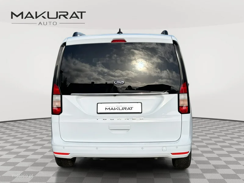 Ford Tourneo Connect 6
