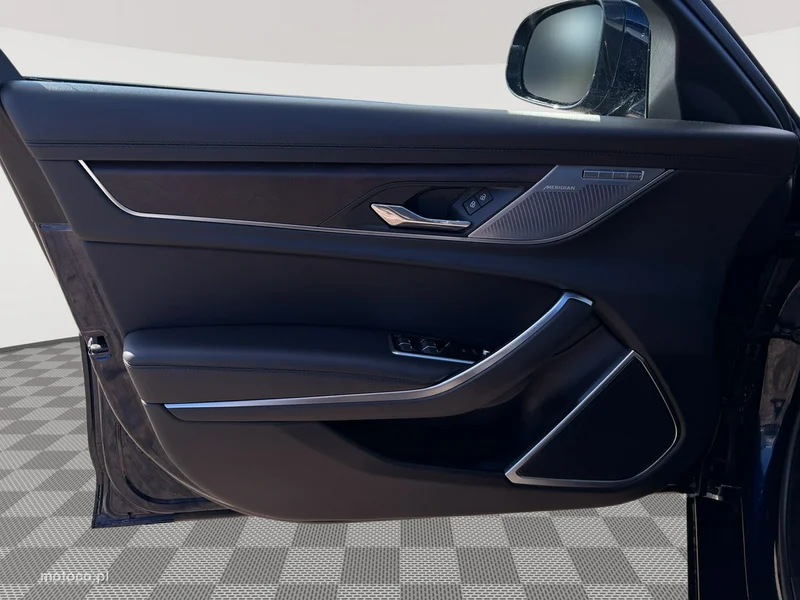 Jaguar XF 10