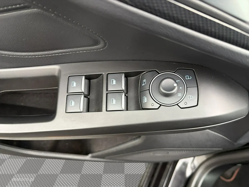 Ford Focus IV 11