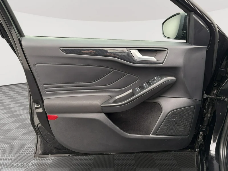Ford Focus IV 10