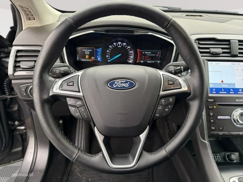 Ford Mondeo V 12