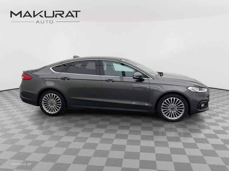 Ford Mondeo V 8