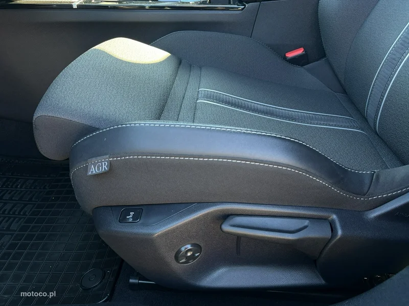Opel Astra L 12
