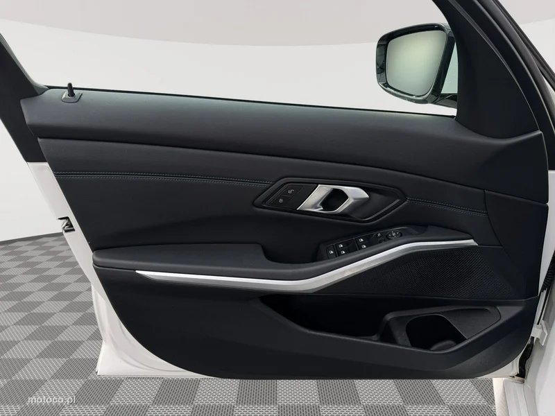 BMW Seria 3 G20 318 10